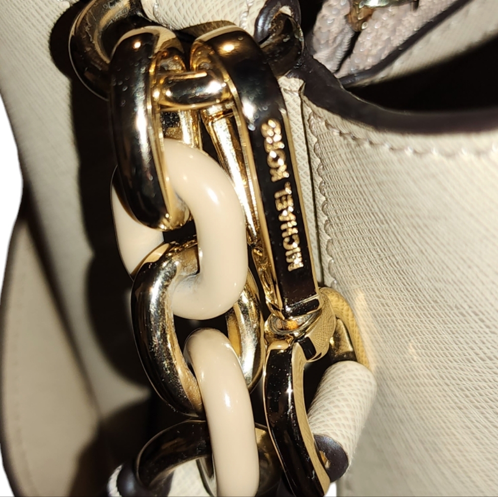 Micheal Kors Sofia Large Crossbody Bag - Picture 13 of 15